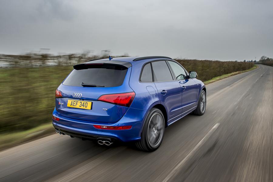  Audi SQ5 TDI Plus (8R) 2016 года  (UK) (фото 3 из 16)